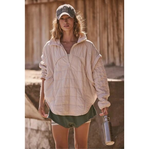 Free People Sweaters - Free People Movement Priscilla Pullover in light beige quilted design Size M